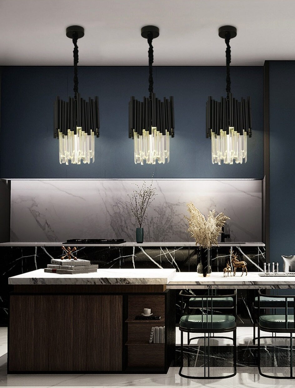 Lights of Scandinavia - Majestic (wall) - Modern Black Wall lamp for Living Room Bedroom Luxury Home Decor Wall sconce Lighting Fixture Bedside Crystal Wall Light. Luxurious crystal wall lighting. Black painted metal framework combined with high-grade K9 crystals and modern LED light sources. A modern heart encapsulated in a luxurious classic design. Perfect for refining dining rooms, living areas, hallways, entrance halls, etc.